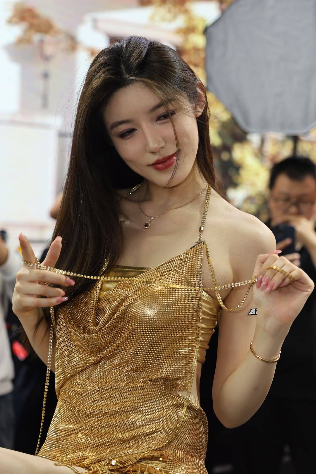 车模-小乌苏精选视频 206V 4G